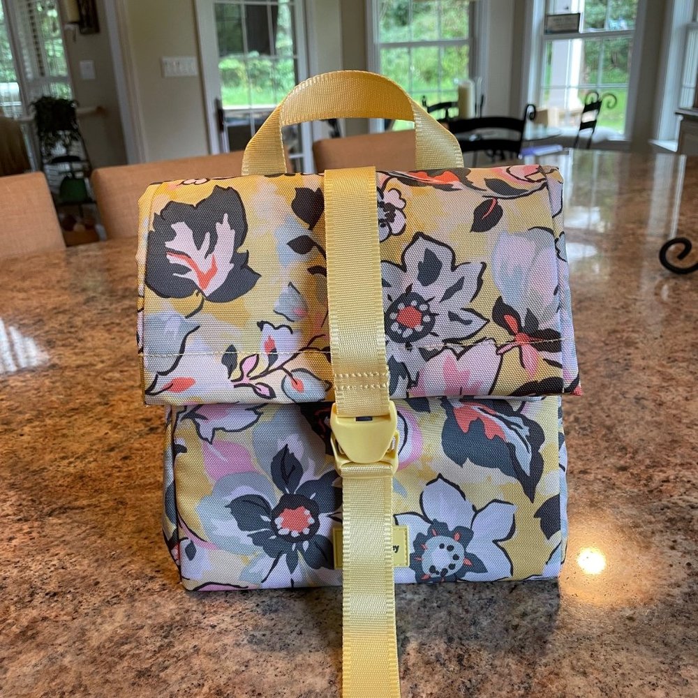 Sunny Garden Vera Bradley Lunch Bag / tote  NWT